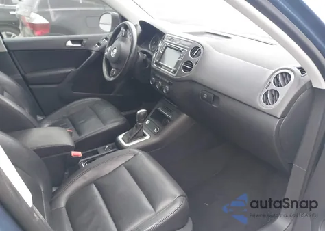 2017 Volkswagen Tiguan 2.0T Sel z USA, uszkodzony, nr VIN WVGWV7AX9HK012563